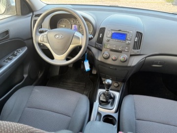 Hyundai i30 I Hatchback 1.4 109KM 2010 Hyundai i30 1.4 109KM Klima 4szyby 1- reka Sprawdz 1.4 Benzyna 109KM, zdjęcie 6