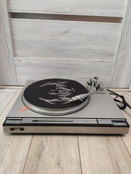 Проигрыватель проигрывателя JVC L-A55