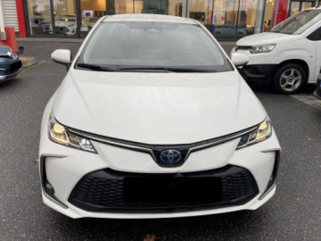 Toyota Corolla XII Sedan Facelifting 1.8 Hybrid 140KM 2025 Od ręki - Comfort 1.8 Hybrid 140KM | Tempomat adaptacyjny!, zdjęcie 1