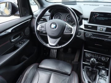 BMW Seria 2 F22-F23-F45-F46 Active Tourer 218i 136KM 2014 BMW 2 Active Tourer 218i Active Tourer, zdjęcie 5