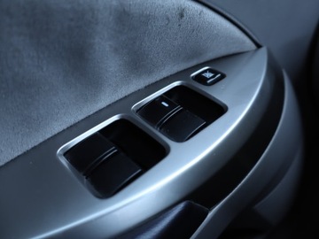 Mitsubishi Grandis 2.4 i 16V MIVEC 165KM 2005 Mitsubishi Grandis 2.4, GAZ, Klima, Klimatronic, zdjęcie 14