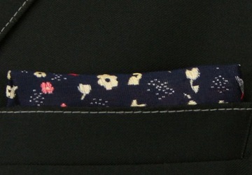 Элегантный нагрудный платок темно-синего цвета ALTIES