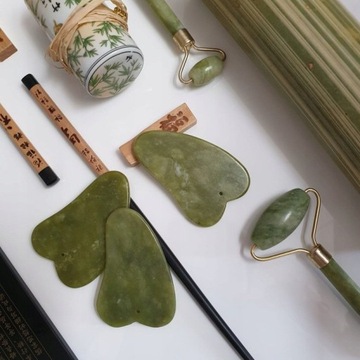 МАССАЖЕР ДЛЯ ЛИЦА + НАБОР JADE STONE JADE GUA SHA