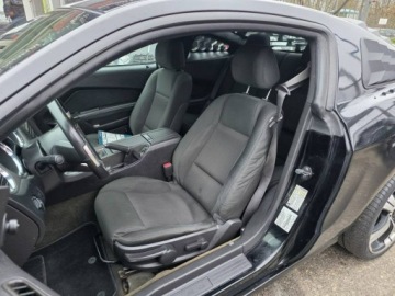 Ford Mustang V Coupe V6 3.7 305KM 2013 Ford Mustang 3.7 Benzyna V6 305 KM, Manual, Led,, zdjęcie 7