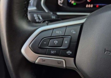 Volkswagen Tiguan II SUV Facelifting 2.0 TDI 150KM 2021 Volkswagen Tiguan Life 2.0TDI 150KM DSG App Connet Czuj Park. Pod.Fotele T, zdjęcie 18