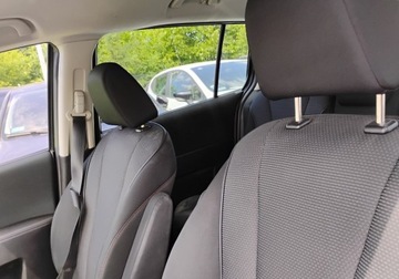 Mazda 5 II 2.0 MZR 150KM 2013 Mazda 5 2013r, 2.0 Benzyna. 7 osob. Uszkodzony przod. Jezdzi. 2.0 150KM, zdjęcie 7