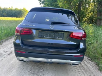 Mercedes GLC C253 2020 Mercedes-Benz GLC 300 de 4Matic diesel elektric 2.0 Hybryda Plug-in 194KM, zdjęcie 5