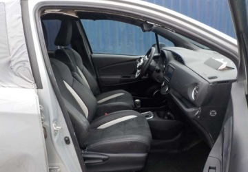 Toyota Yaris III Hatchback 5d Facelifting 2017 1.5 Hybrid 100KM 2019 Toyota Yaris GR-Sport Okazja 1.5 Hybryda 100KM, zdjęcie 20