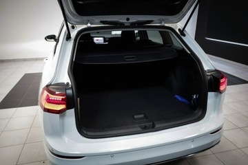 Volkswagen Golf VIII Variant 2.0 TDI 150KM 2022 Volkswagen Golf STYLE*2.0TDI*Salon, zdjęcie 11