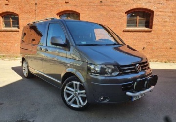 Volkswagen Multivan T6 2010 Volkswagen Multivan Highline Bezwypadkowy Serwis GetHelp 2.0 Diesel