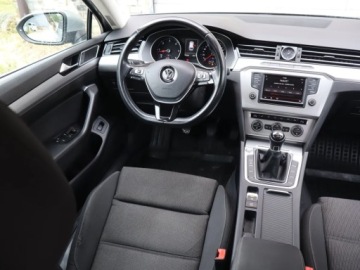 Volkswagen Passat B8 Variant 2.0 TDI 150KM 2015 VW Passat 2.0 TDI, Salon Polska, Serwis ASO, Navi, zdjęcie 6