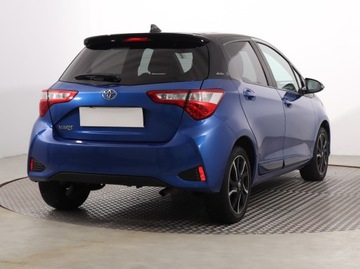 Toyota Yaris III Hatchback 5d Facelifting 2017 1.5 Dual VVT-iE 111KM 2017 Toyota Yaris 1.5 Dual VVT-i, Salon Polska, zdjęcie 4