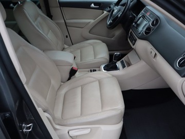 Volkswagen Tiguan I SUV 2.0 TDI CR DPF 140KM 2011 VW Tiguan 2.0 TDI, Salon Polska, 4X4, DSG, Skóra, zdjęcie 8