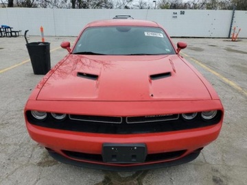 Dodge Challenger III 2015 Dodge Challenger 2015 DODGE CHALLENGER SXT 3.6 Benzyna 305KM, zdjęcie 5