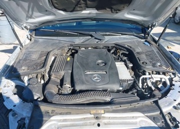 Mercedes Klasa C W205 Limuzyna 300 245KM 2018 Mercedes-Benz Klasa C 2018r., C 300, 2L, od ubezpieczalni 2.0 Benzyna 244KM, zdjęcie 10
