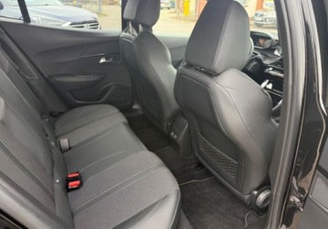 Peugeot 2008 II SUV 1.2 PureTech 130KM 2023 Peugeot 2008 1.2T130PS AUTOMAT GT Full led 1.2 Benzyna 130KM, zdjęcie 13