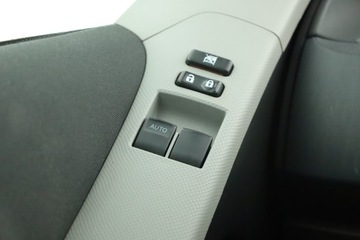 Toyota Yaris III Hatchback 5d 1.0 VVT-i 69KM 2011 Toyota Yaris 1.0 VVT-i, Klima, zdjęcie 11