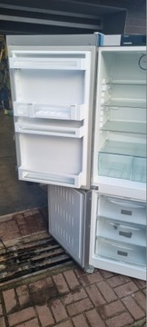 Холодильник с морозильной камерой Liebherr CNef 3505 A++ 180см Матовый