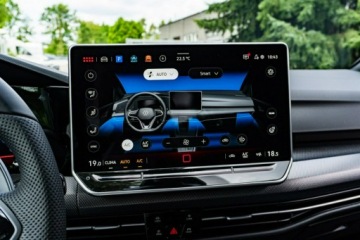 Volkswagen Golf VIII R Facelifting 2.0 TSI 333KM 2026 Volkswagen Golf Variant R 2.0 TSI 4Motion 333 KM, zdjęcie 37