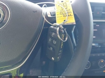 Volkswagen Passat B8 2021 Volkswagen Passat 2021 Volkswagen Passat 2.0T SE Auto 2.0 Benzyna 174KM, zdjęcie 10