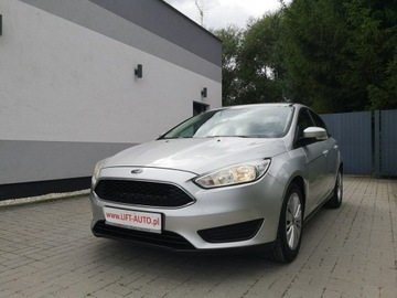 Ford Focus III Hatchback 5d facelifting 1.6 Ti-VCT 85KM 2015 Ford Focus 1.6 16V Benzyna Klima Podgrz. szyby