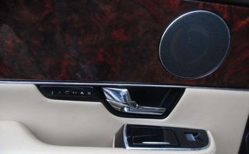 Jaguar XJ VII X351 Sedan SWB 3.0L V6D 600 275KM 2012 Jaguar XJ 2012r, 3.0 Diesel, AUTOMAT, Uszkodzony prawy bok, Jezdzi. 3.0, zdjęcie 13