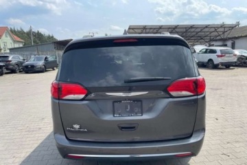 Chrysler Pacifica II 2017 Chrysler Pacifica 2017 Chrysler Pacifica - W POLSCE, po oplatach i akcyzie, zdjęcie 1
