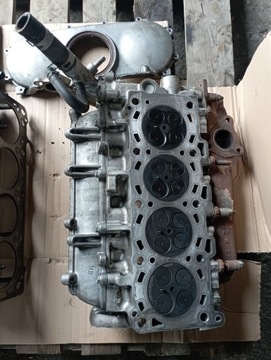 LAND CRUISER 200 4.5 V8 HLAVA LEVÝ