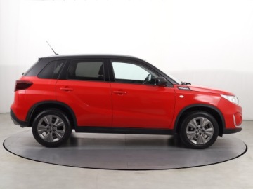 Suzuki Vitara III SUV Facelifting 1.0 BoosterJet 111KM 2019 Suzuki Vitara 1.0 BoosterJet, Salon Polska, zdjęcie 5