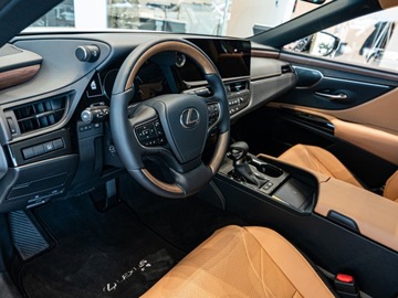 Lexus ES VII (XV70) Sedan Facelifting 300h 218KM 2025 Od ręki - 300h Omotenashi 2.5 E-CVT 218KM | Kamera 360!, zdjęcie 5