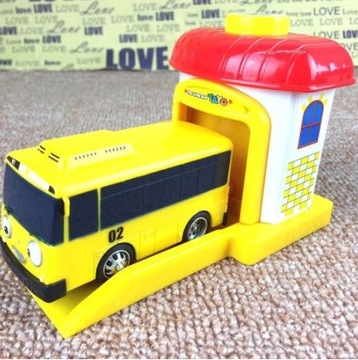 Набор из 4 небольших автобусов TAYO Bus, гараж