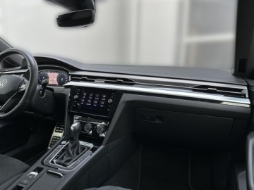 Volkswagen Arteon Shooting Brake R 2.0 TSI 320KM 2023 Volkswagen Arteon 2.0TSI 320KM 4X4 R DSG l DCC, AC, zdjęcie 14