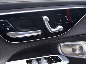 Mercedes GLC C254/X254 Coupe 2.0 220d 197KM 2025 MERCEDES-BENZ GLC 220 d 4-Matic AMG Line 2.0 (197KM) 2025, zdjęcie 8