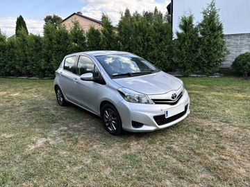 Toyota Yaris III Hatchback 5d Facelifting 1.33 Dual VVT-i 99KM 2014 Toyota Yaris 1,3 VVTi- 99KM B+G Kamera Cofania, zdjęcie 10