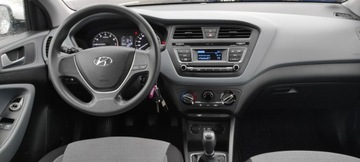 Hyundai i20 II 2016 Hyundai i20 Super stan, niski przebieg., zdjęcie 7