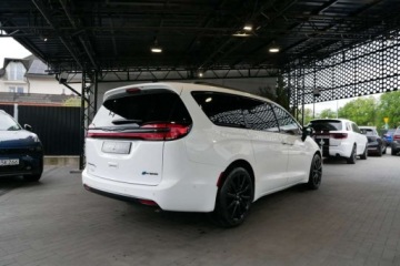 Chrysler Pacifica II 3.6 V6 Hybrid 264KM 2022 Chrysler Pacifica 3.6LHybrydaWersjaS, FamilyCam Wentyl Cam360 RadarPanoram, zdjęcie 2