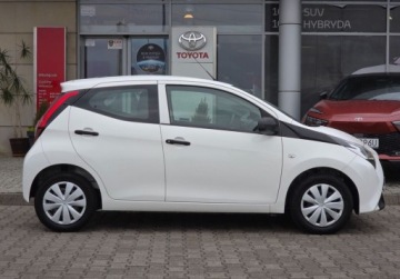 Toyota Aygo II Hatchback 3d Facelifting 1.0 VVT-i 72KM 2020 Toyota Aygo Toyota Aygo 1.0 VVT-i X-play Fv23 Kinto Leasing 72KM, zdjęcie 7