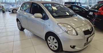 Toyota Yaris II Hatchback 5d 1.3 i VVT-i 86KM 2006 Toyota Yaris 1.3 16V VVT-i 87KM Klimatyzacja 1.3 Benzyna 87KM, zdjęcie 3