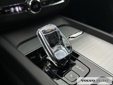 Volvo XC60 II 2025 Volvo XC 60 XC60 B5 B AWD Plus Black Edition aut,, zdjęcie 19