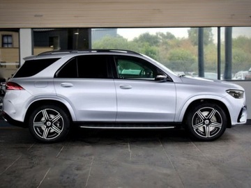 Mercedes GLE V167 SUV Facelifting 2.0 300d 269KM 2025 MERCEDES-BENZ GLE 300 d 4-Matic AMG Line 2.0 (269KM) 2025, zdjęcie 1