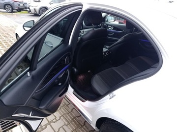 Mercedes Klasa E W213 Limuzyna 2.0 220d 194KM 2017 Mercedes-Benz Klasa E 220 d 4-Matic Exclusive W213, zdjęcie 14