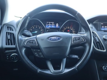 Ford Focus III Kombi Facelifting 1.0 EcoBoost 125KM 2015 Ford Focus 1.0 EcoBoost, Salon Polska, Serwis ASO, zdjęcie 14