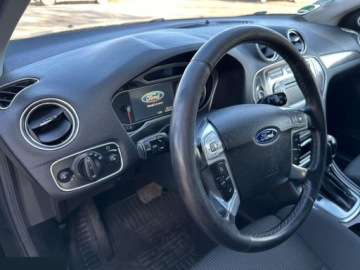 Ford Mondeo IV Kombi 2.3 Duratec 161KM 2010 Ford Mondeo SW 2.3 Silver X 161KM 2010r, zdjęcie 18