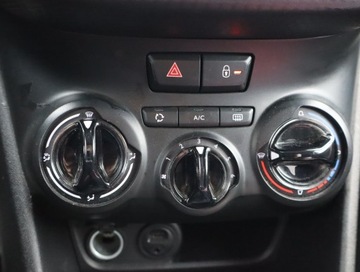Peugeot 208 I Hatchback 3d 1.2 VTI 82KM 2013 Peugeot 208 1.2 PureTech, Klima, Tempomat, zdjęcie 12