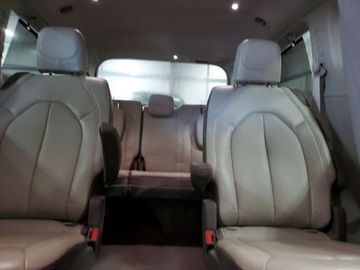 Chrysler Pacifica II 2017 Chrysler Pacifica Touring L Plus 2017 3.6l 3.6 Benzyna 287KM, zdjęcie 10