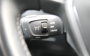 Peugeot 3008 II Crossover Facelifting  1.2 PureTech 130KM 2021 Peugeot 3008 Road Trip Manual SalonPL Gwarancja od RiA 1.2 Benzyna, zdjęcie 30