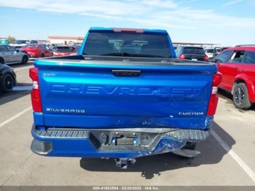 Chevrolet Silverado II 2023 Chevrolet Silverado 2023r., 1500 CUSTOM 2.7 Benzyna 310KM, zdjęcie 5