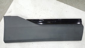 Listwa drzwi prawy tył AUDI E-TRON 4KE853970