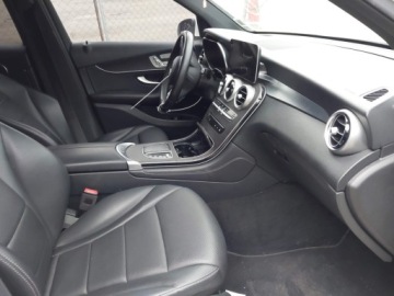 Mercedes GLC C253 2021 Mercedes-Benz GLC 2021 MERCEDES-BENZ GLC 300 4MATIC SUV 2.0 Benzyna 255KM, zdjęcie 9
