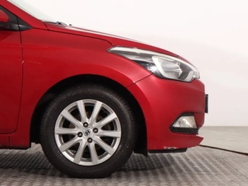 Hyundai i20 II Coupe 1.2 MPI 84KM 2017 Hyundai i20 1.2, Navi, Klima, Tempomat, Parktronic, zdjęcie 13